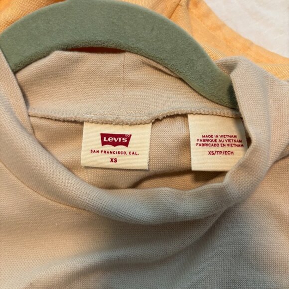 Levi's Blouse with Volume Sleeve XS - Picture 2 of 3